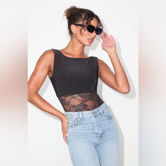 Lulu's Tops - Lulus Black Lace Waist Bodysuit – Size Small - NWT